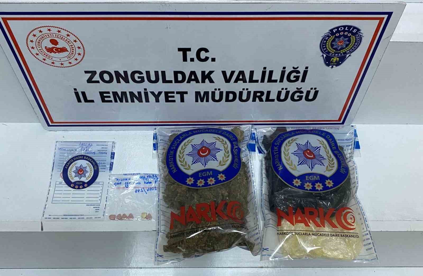 Zonguldak&rsquo;ta uyuşturucu operasyonunda 2 ş&uuml;pheli tutuklandı

