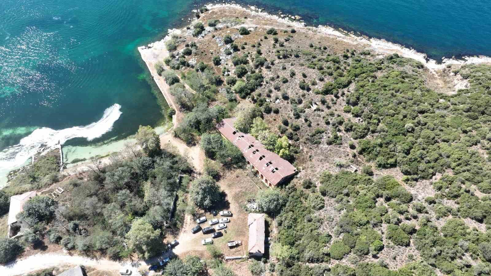Başkan Ahmet Akın, Marmara Mermer Taş Fabrikası&rsquo;nı geleceğe kazandıracak
