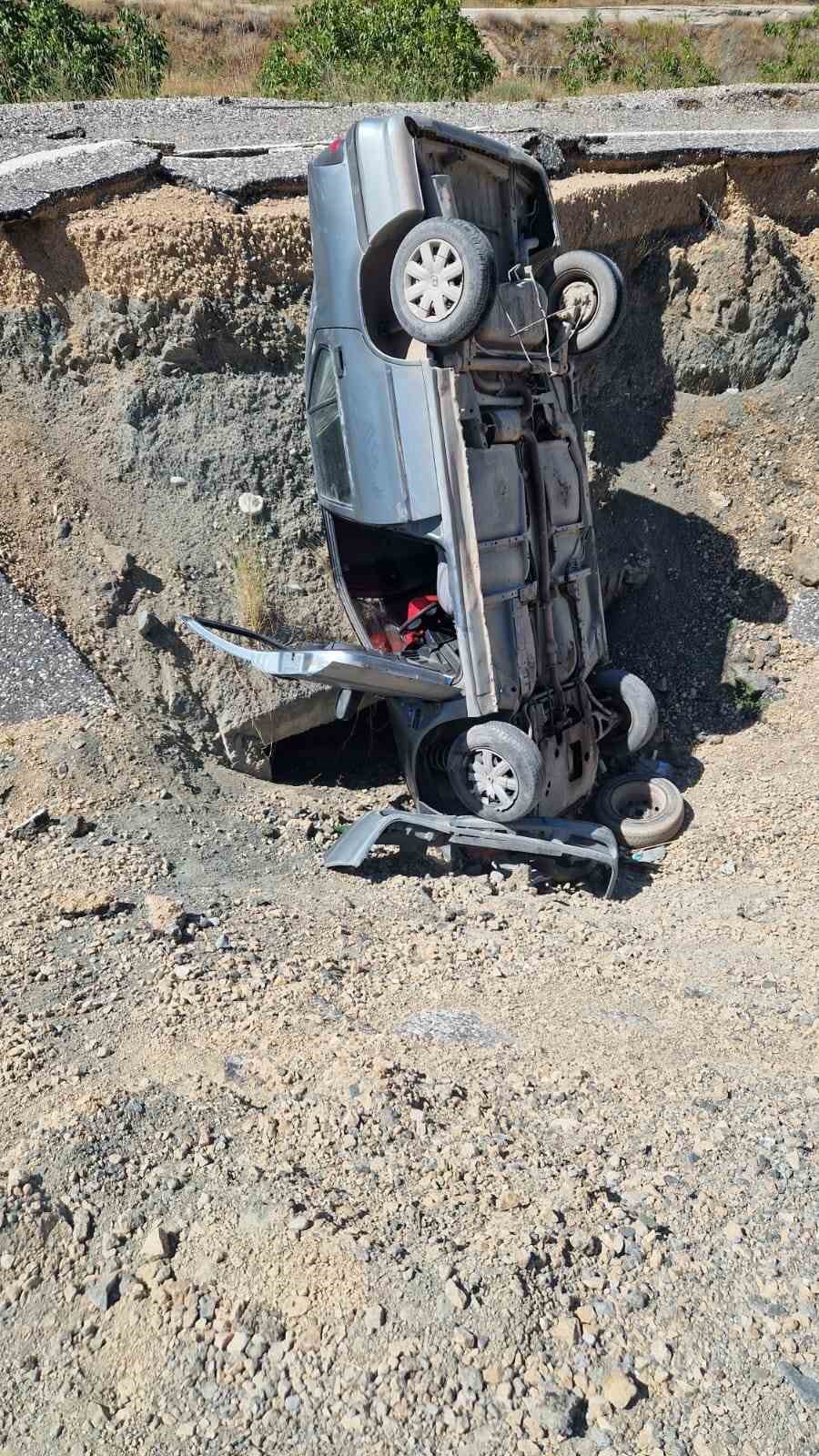 Otomobil şarampole yuvarlandı: 2 yaralı