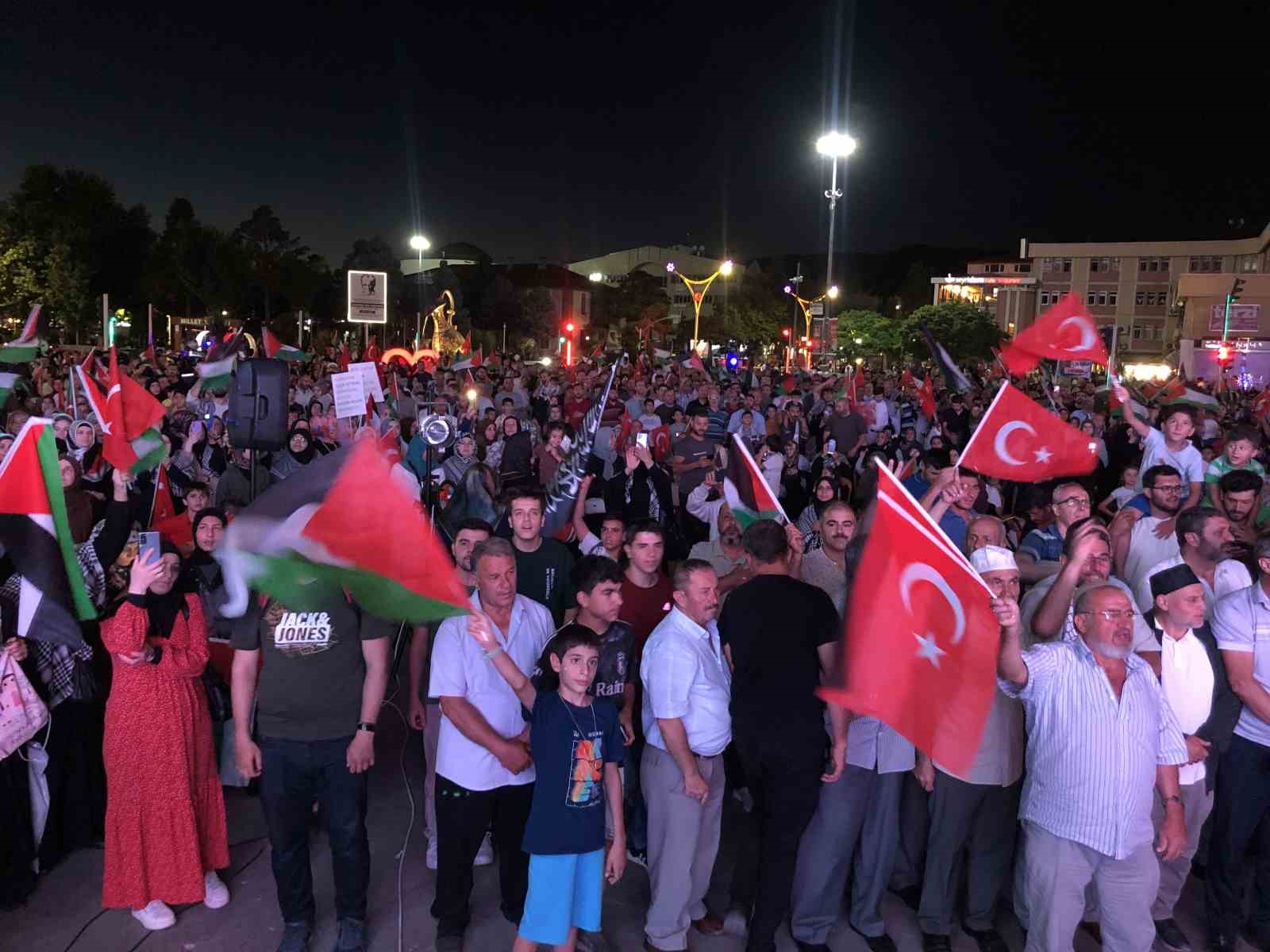 Bayburt ve Erzincanlılar Gazze ile Haniye için yürüdü
