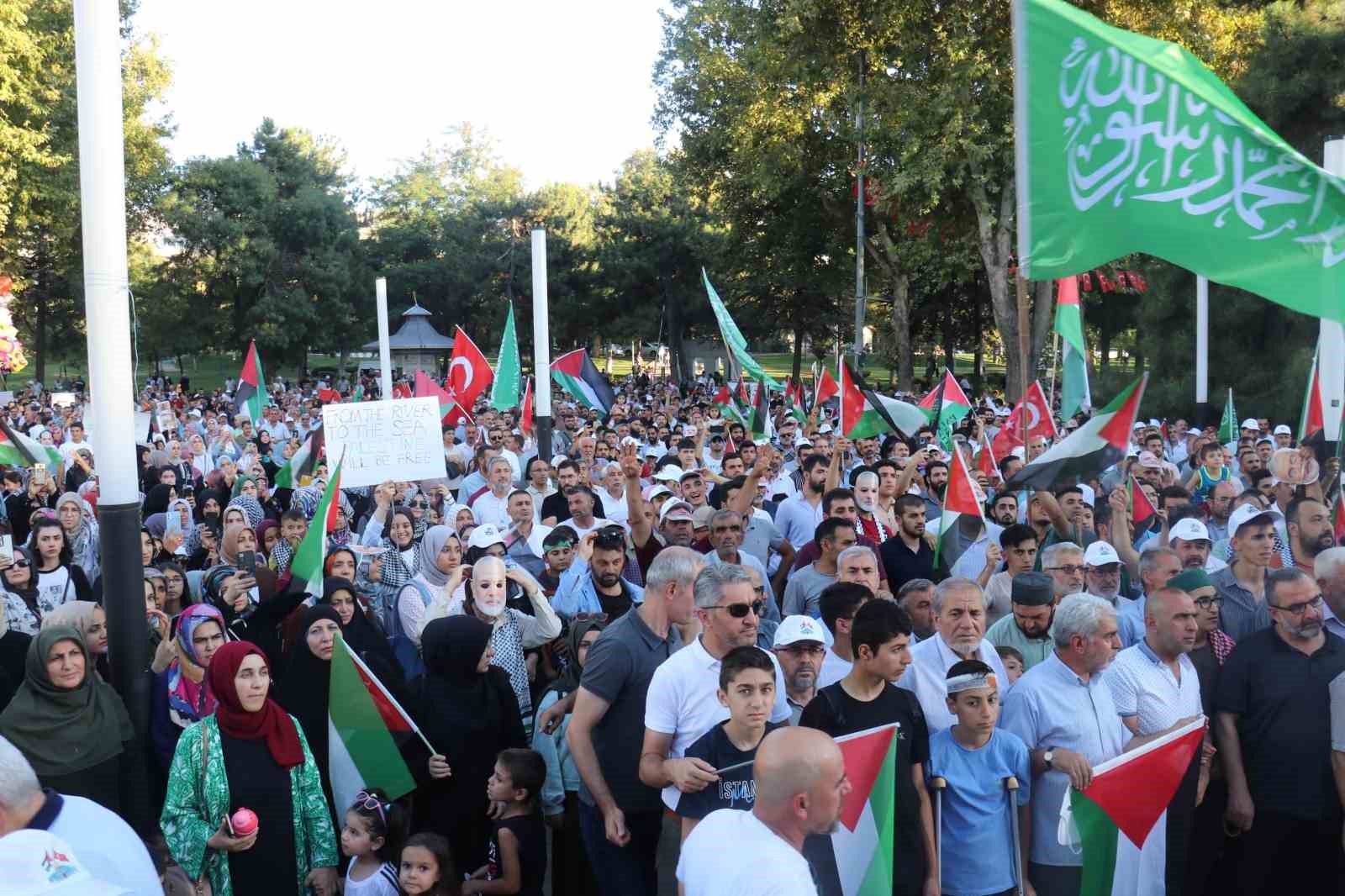 Malatya&rsquo;da Filistin ve Haniye i&ccedil;in y&uuml;r&uuml;y&uuml;ş
