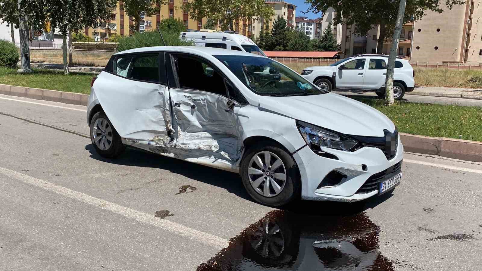 Elazığ’da trafik kazası: 2 yaralı