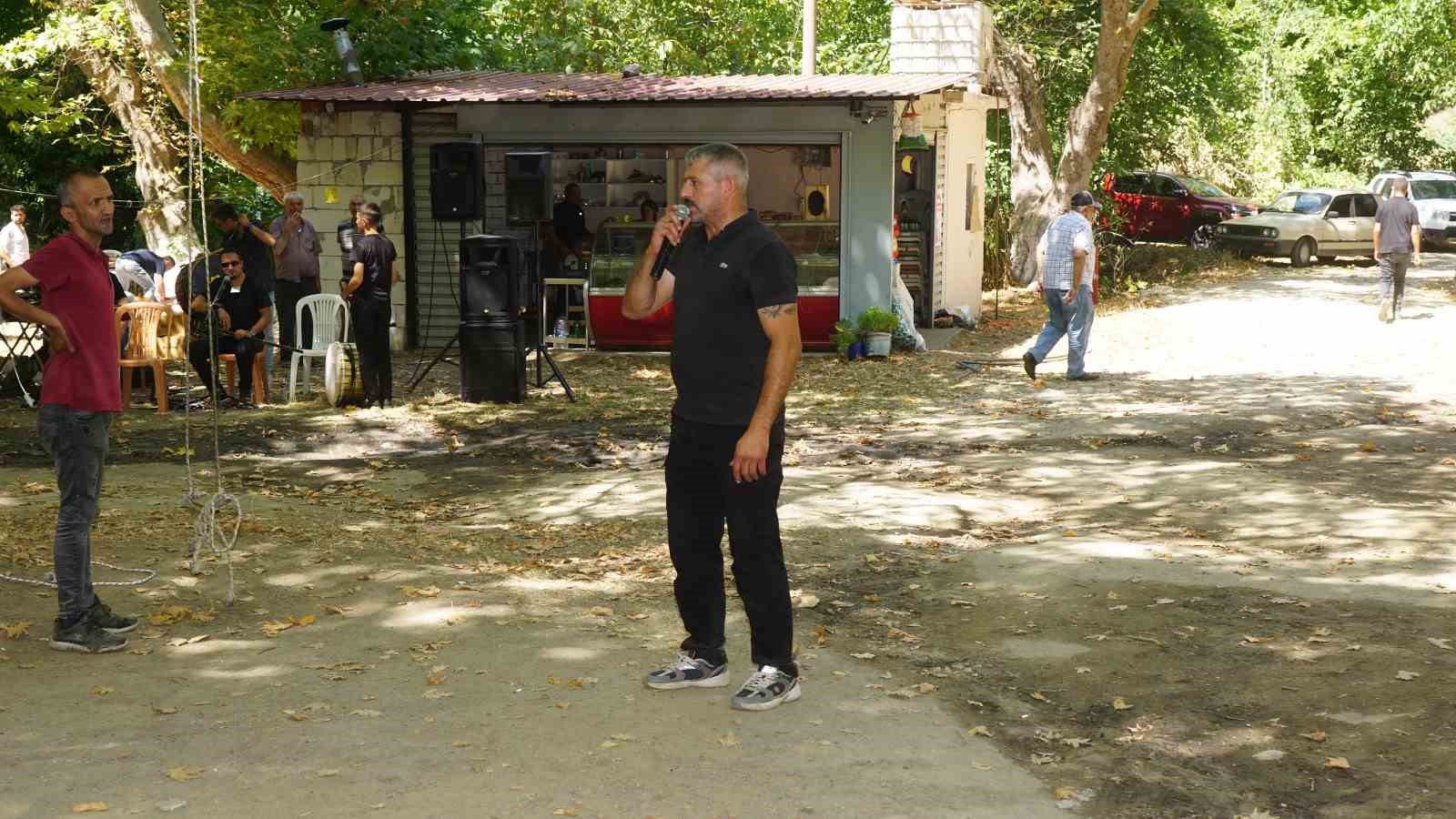 Sarıg&ouml;ll&uuml; avcılar sezonu a&ccedil;tı
