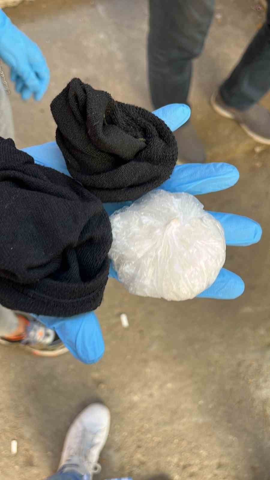 &Ccedil;orlu&rsquo;da uyuşturucu operasyonu: 2 kişi tutuklandı
