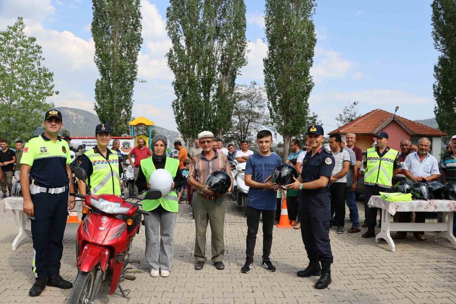 Jandarma “Köy Yolunda Trafikte Her şey Yolunda" projesini tanıttı