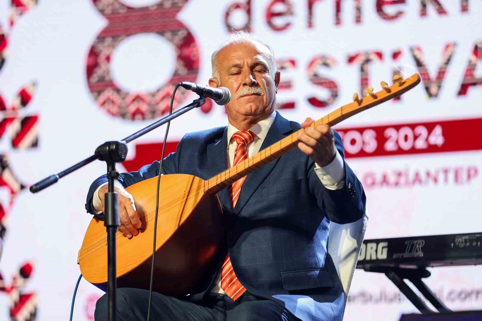 Festival 4 g&uuml;nde 200 bin kişiyi ağırladı
