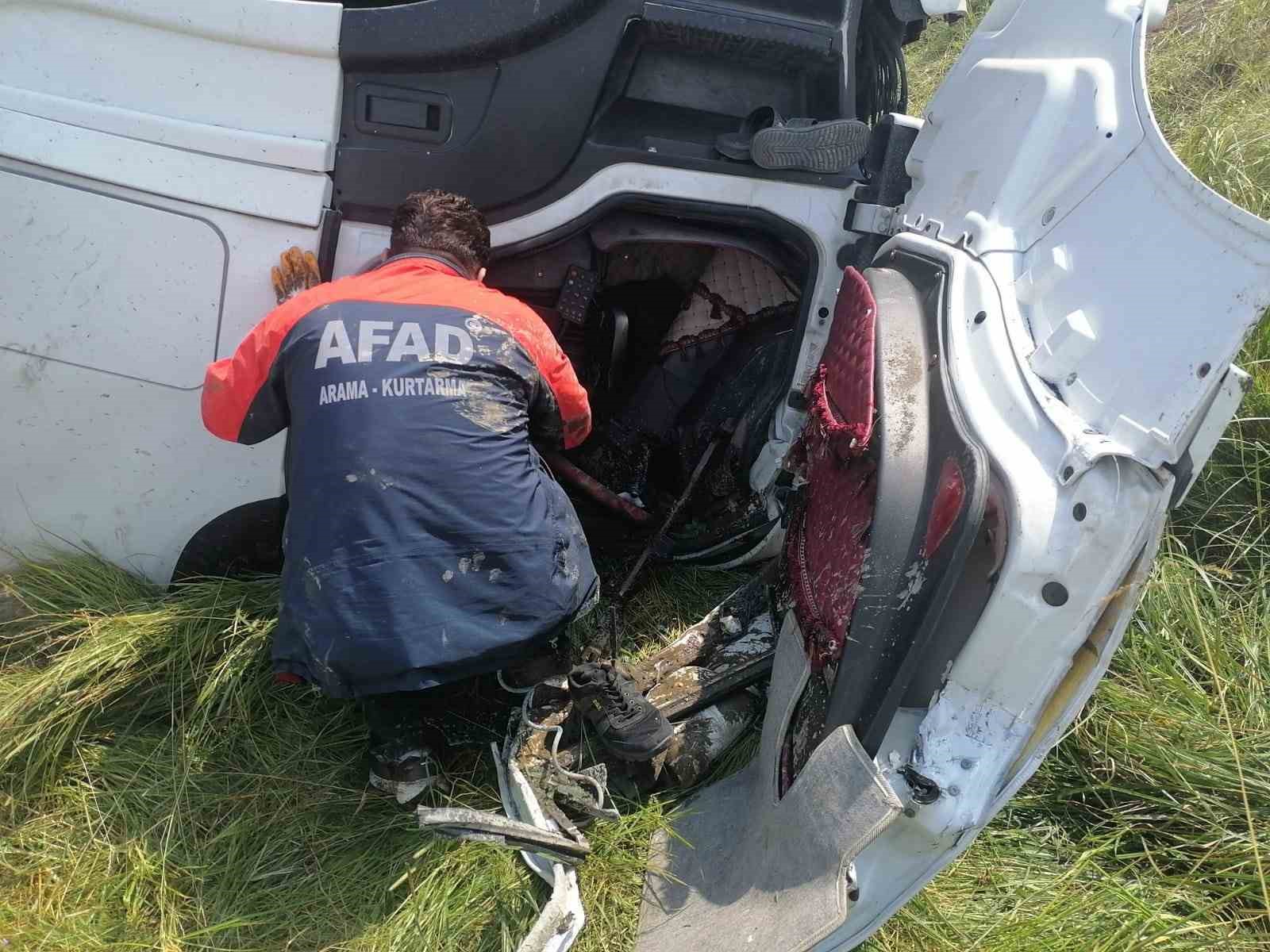 Kars’ta tırda sıkışan sürücüyü AFAD kurtardı
