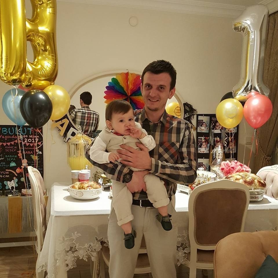 Yoğun sis sonucu motosikletli gen&ccedil; feci şekilde can verdi
