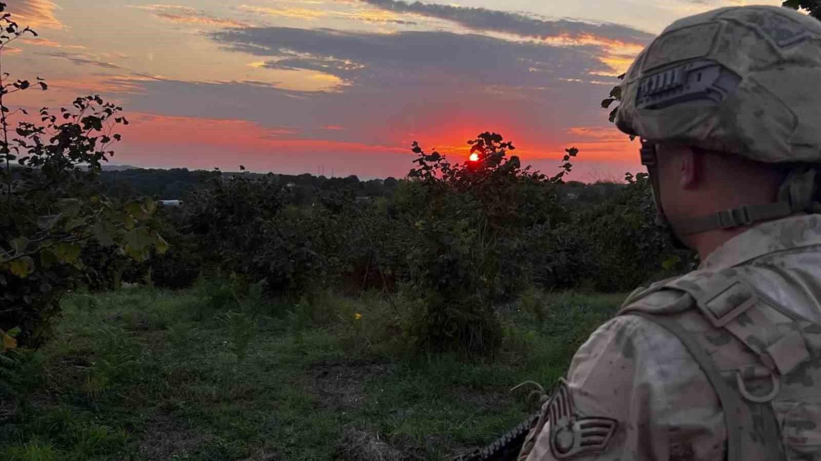 Hasat zamanı hırsızlara göz açtırılmıyor, komando birlikleri gece gündüz nöbet tutuyor