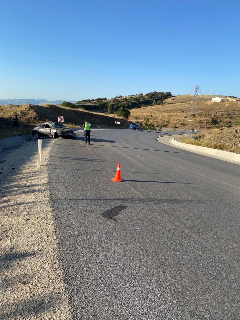 Bilecik’te meydana gelen trafik kazasında 1’i çocuk 4 kişi yaralandı