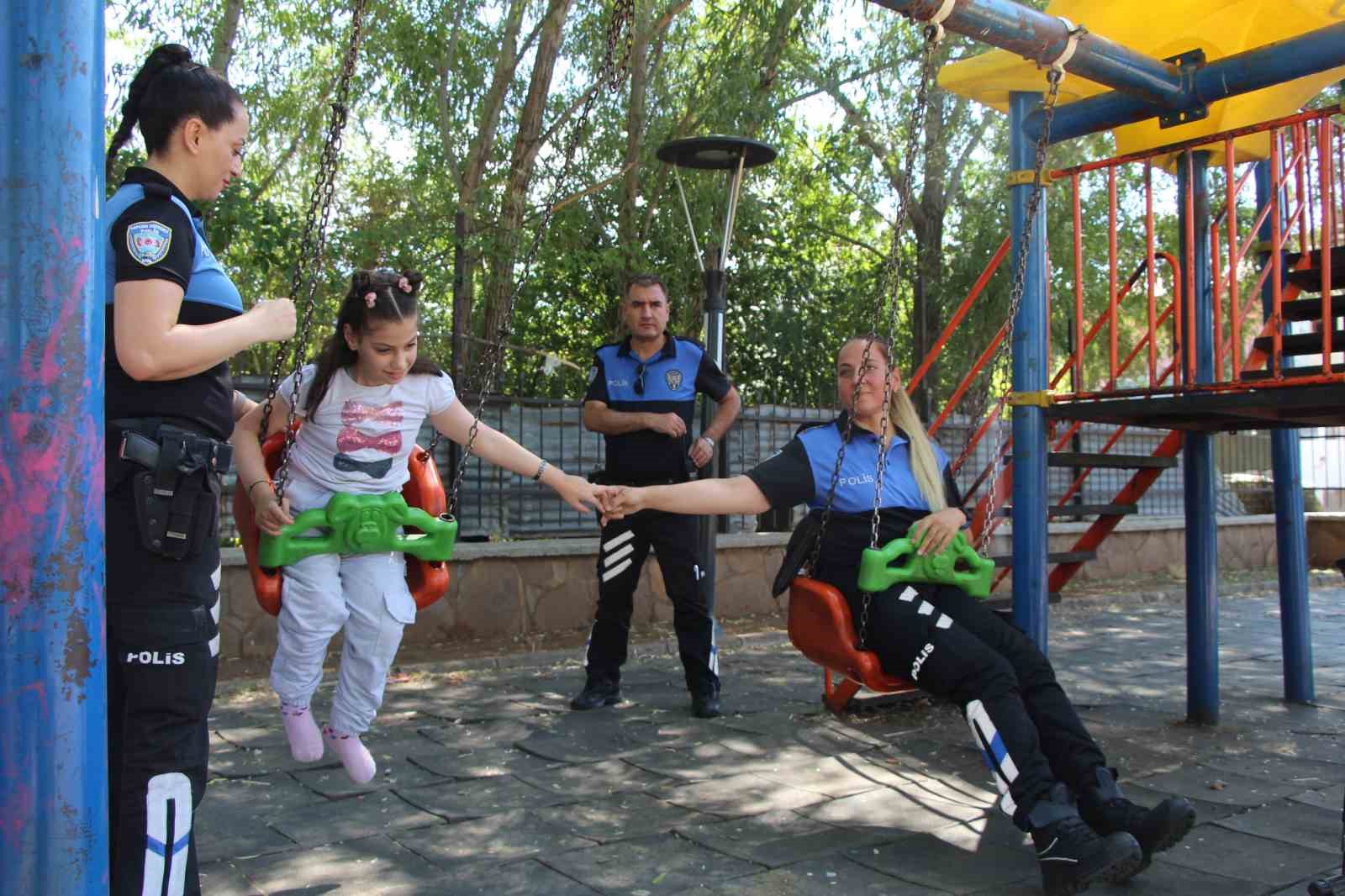 Bing&ouml;l Emniyeti, bedensel engelli Şilan&rsquo;a umut oldu
