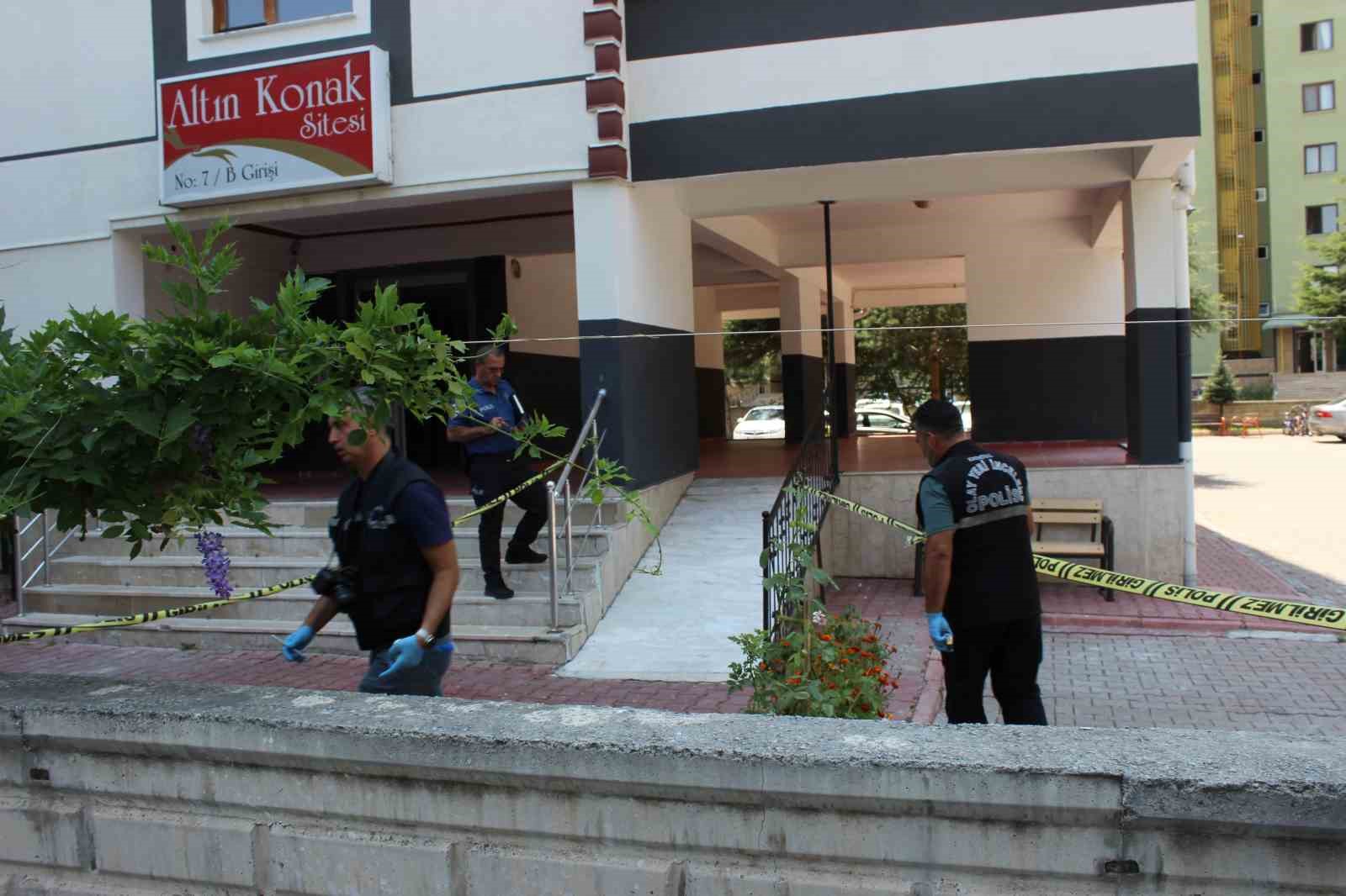 5. kattan düşen şahıs yaşam mücadelesini kaybetti