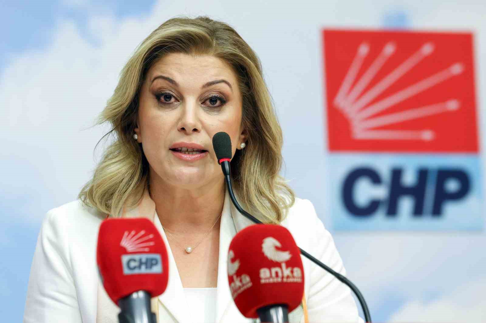 CHP&rsquo;nin yeni Kadın Kolları Başkanı Asu Kaya g&ouml;revi devraldı
