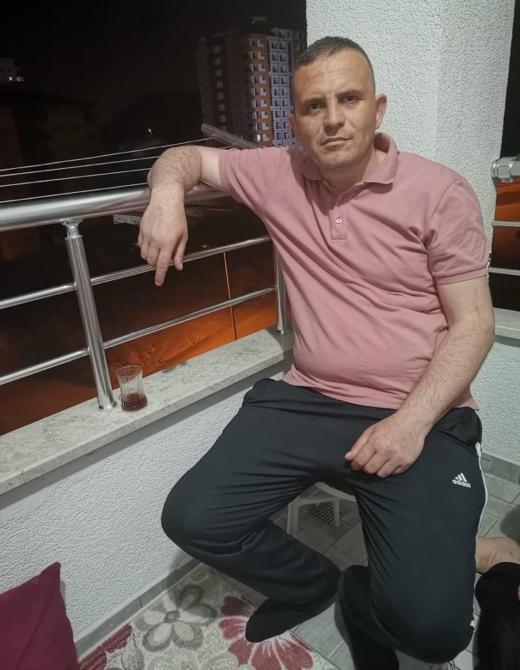 Sokak ortasında öldürülen şahıs toprağa verildi