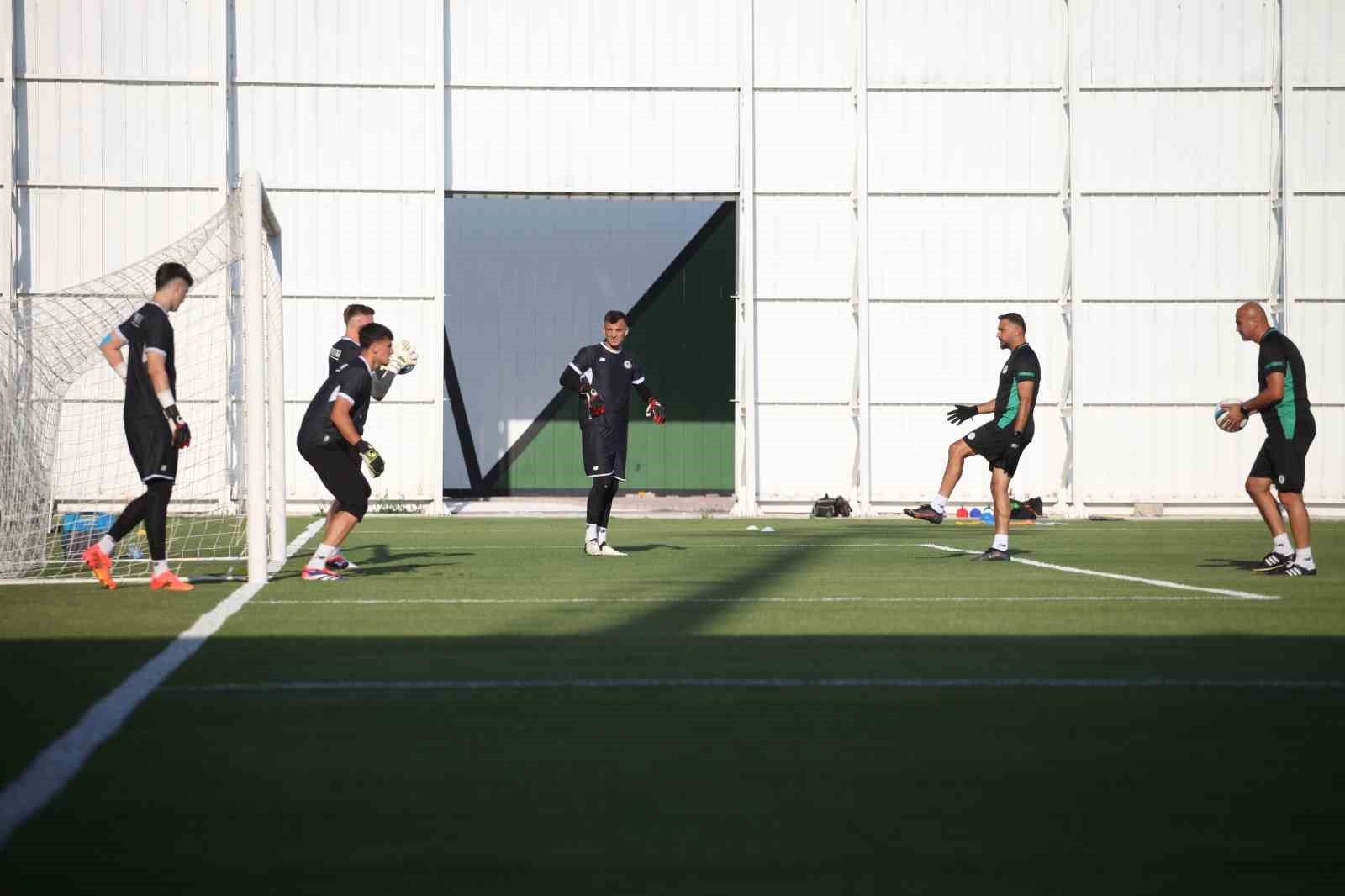 Konyaspor&rsquo;da Kasımpaşa ma&ccedil;ı hazırlıkları s&uuml;r&uuml;yor
