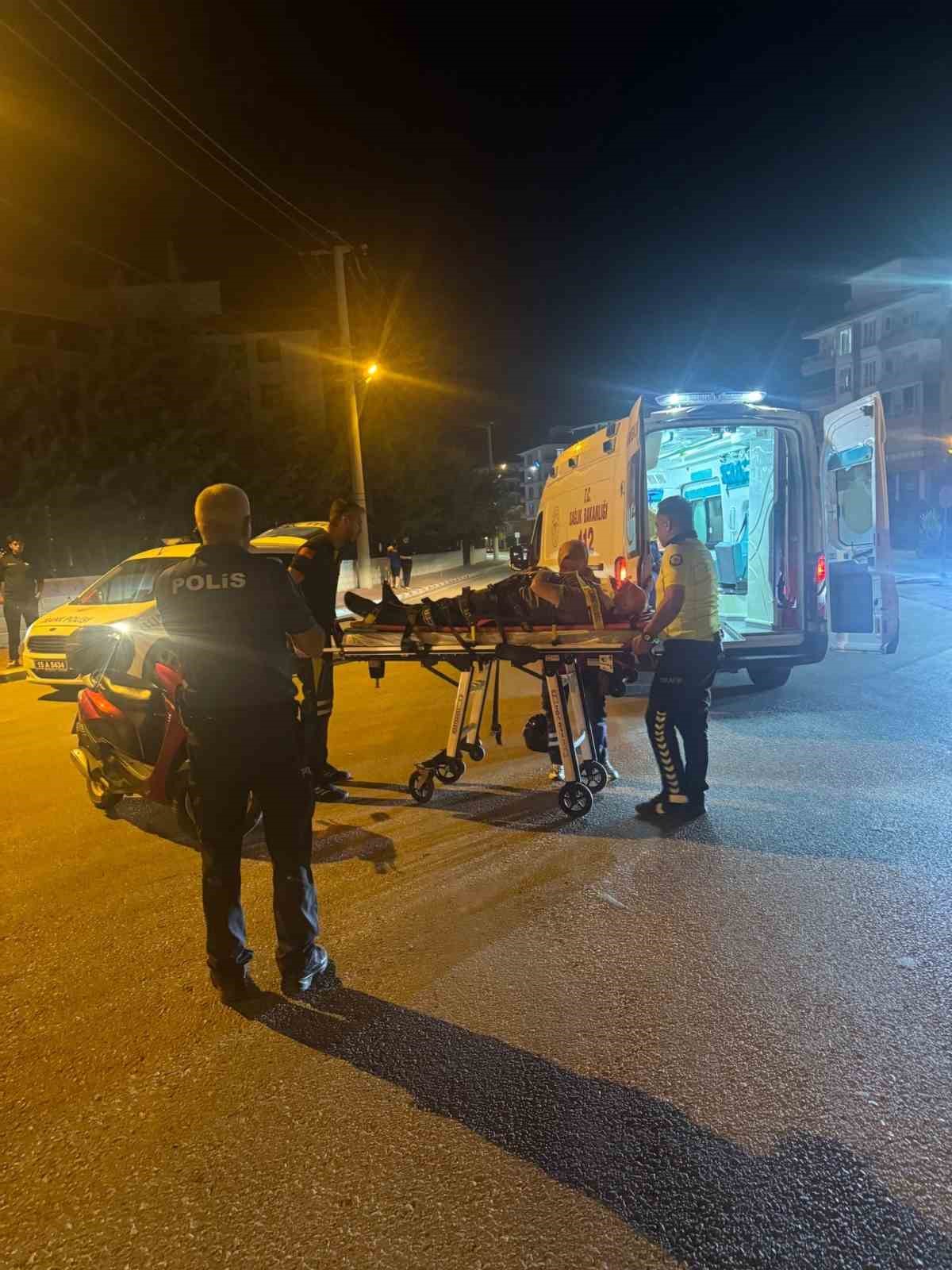 Burdur&rsquo;da otomobil ile motosiklet &ccedil;arpıştı: 2 yaralı
