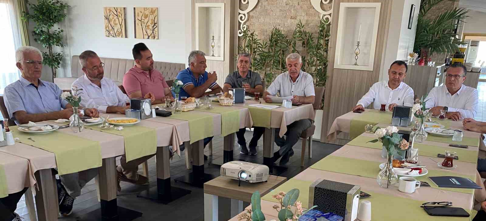 Alaşehir İl&ccedil;e Hayat Boyu &Ouml;ğrenme Komisyonu toplandı
