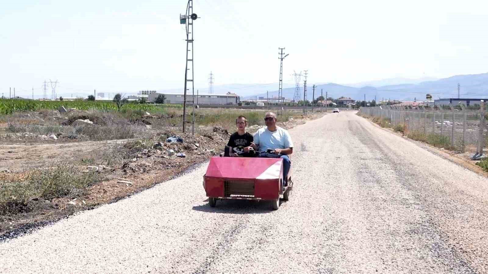 Engelli baba ve oğlun yol sorunu &ccedil;&ouml;z&uuml;ld&uuml;
