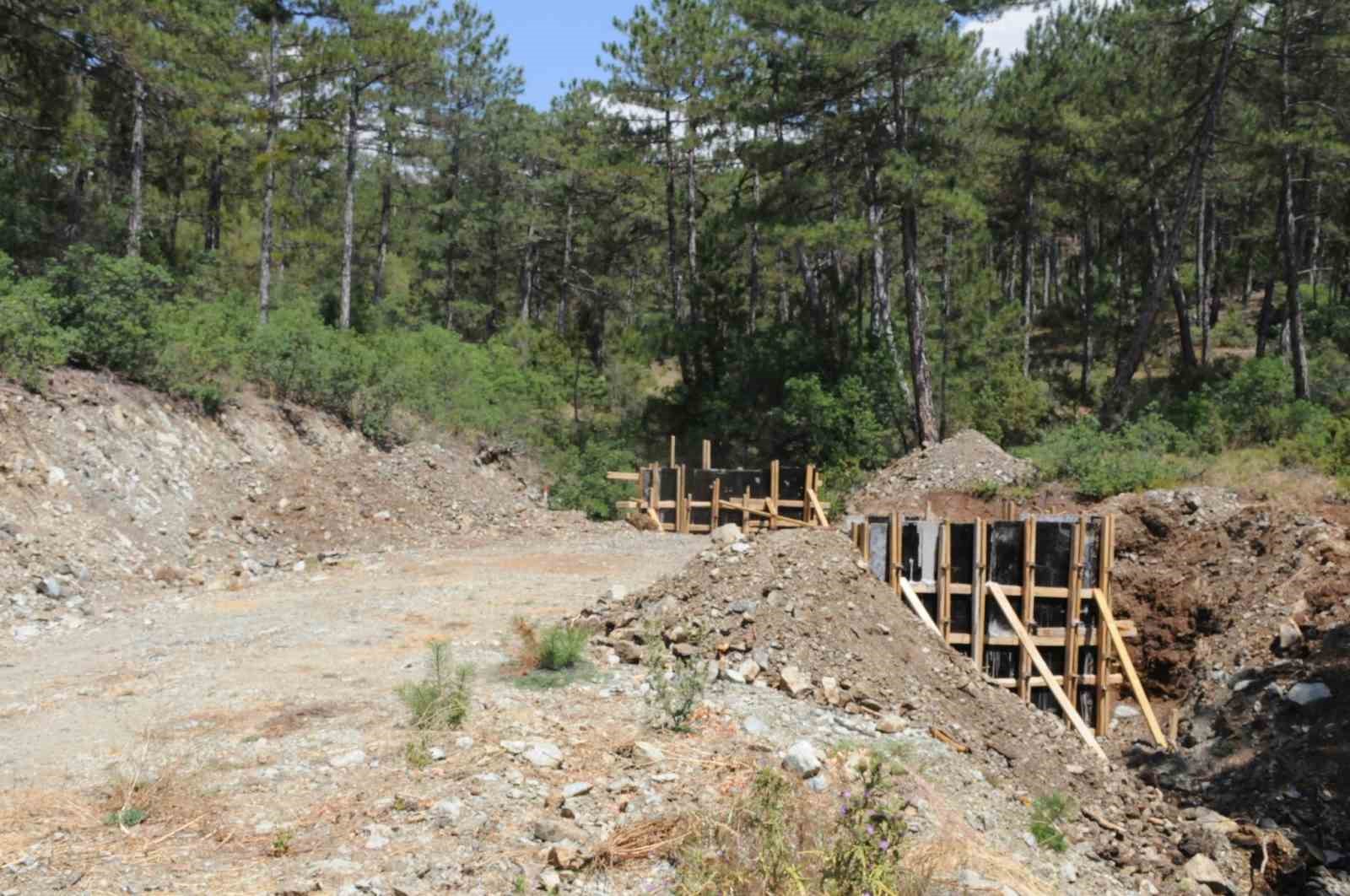K&uuml;tahya&rsquo;da ormanlara yapılan yatırımlar kontrol edildi
