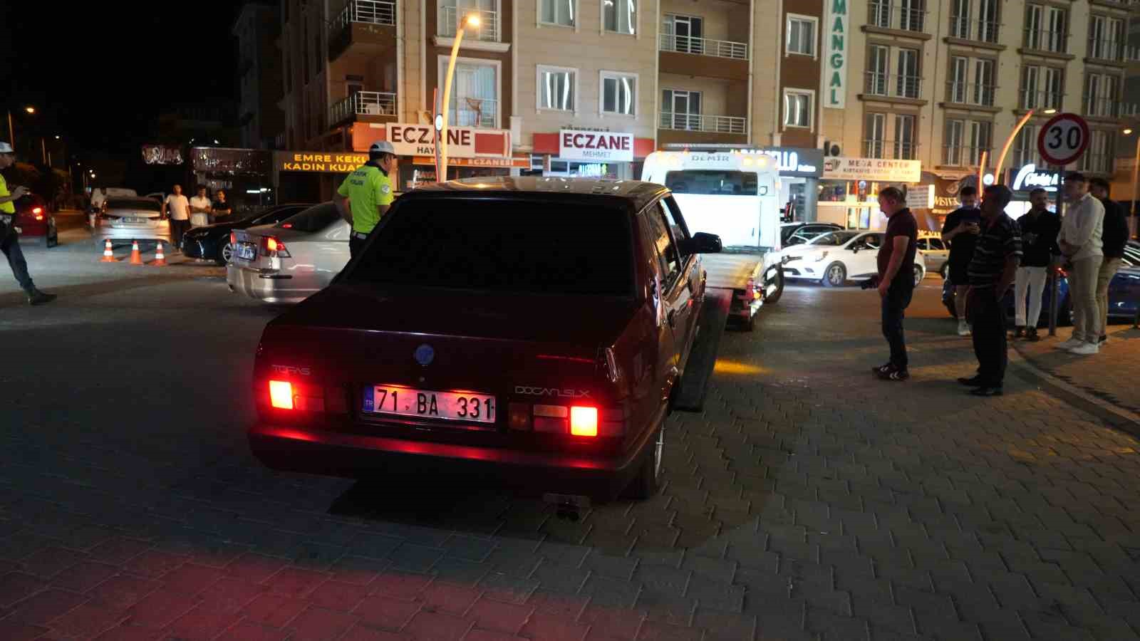 Alkoll&uuml; s&uuml;r&uuml;c&uuml;n&uuml;n ka&ccedil;ma girişimi b&ouml;yle g&ouml;r&uuml;nt&uuml;lendi
