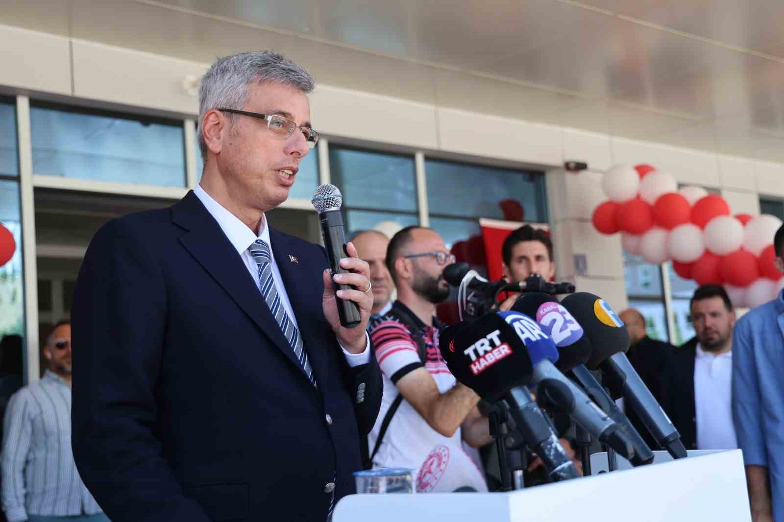 Bakan Memişoğlu: "Cumhurbaşkanımızın liderliğinde en iyi sağlık hizmetini sunuyoruz"