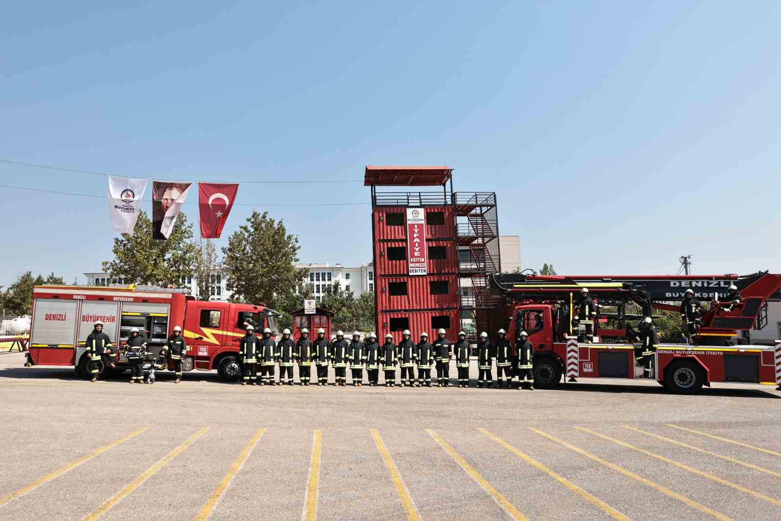 Denizli&rsquo;nin ilk kadın ateş savaş&ccedil;ıları yetişiyor
