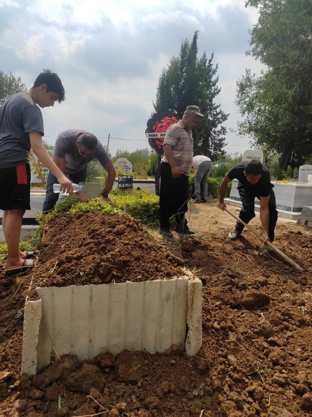 Milli futbolcu Ertaç Özbir’in babası vefat etti