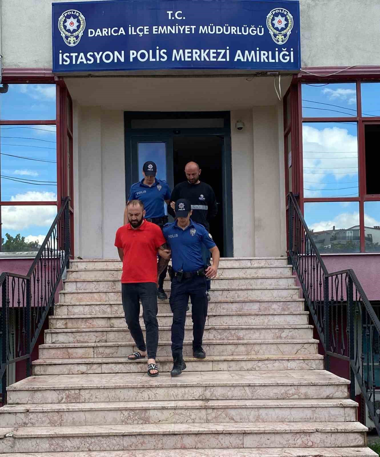 Kocaeli’de iş yeri kurşunlayan 3 şüpheli tutuklandı