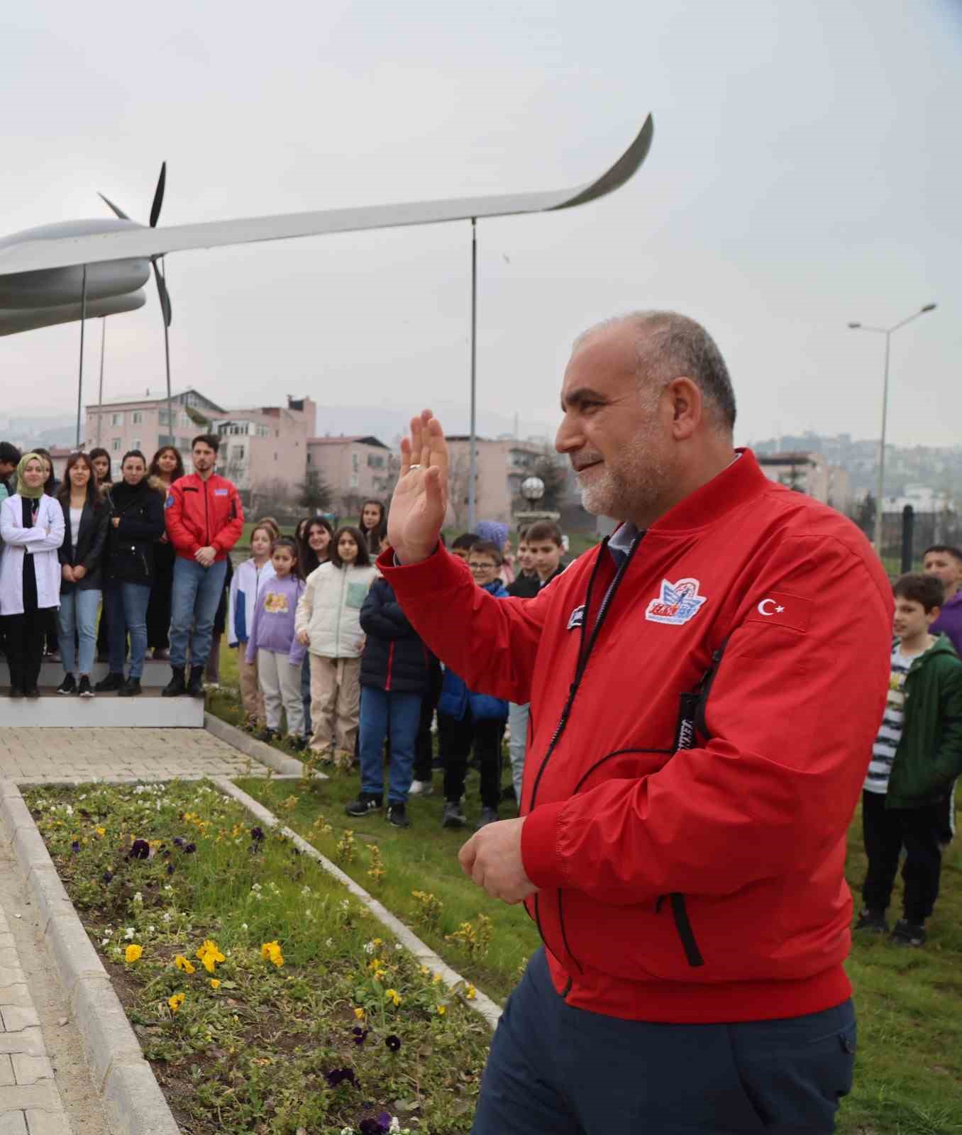 Başkan Sandıkçı: “Öğrencilerimiz ülkemiz için güç çarpanı olacak eserleri üreteceklerdir”
