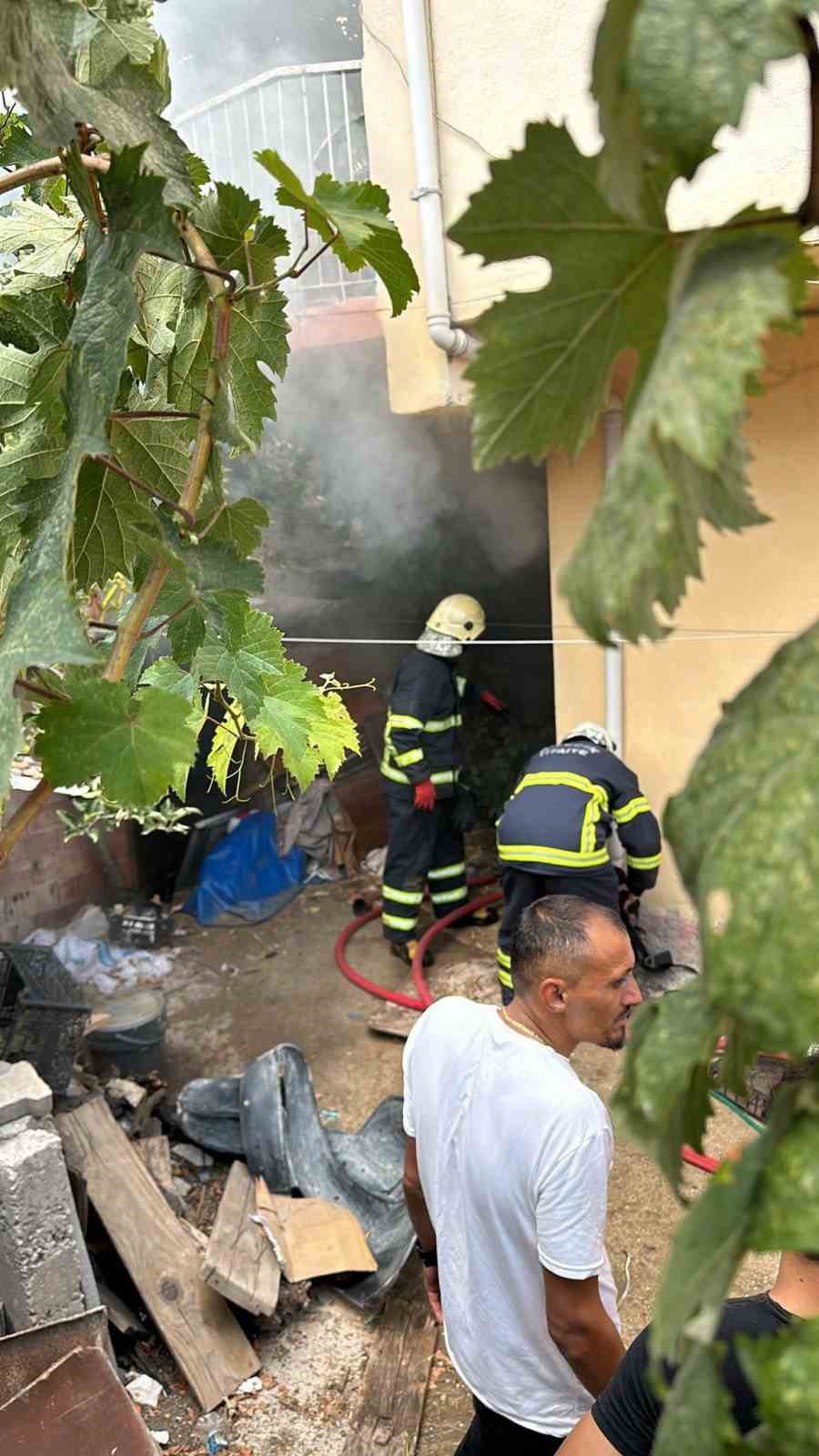 Bilecik&rsquo;te k&ouml;m&uuml;rl&uuml;k yangını
