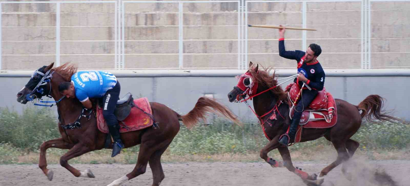 Erzurum’da vazgeçilmeyen bir gelenek: Cirit
