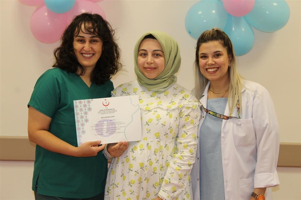 Tatvan&rsquo;da 223 anne adayı &lsquo;Gebe Okulu&rsquo;ndan mezun oldu
