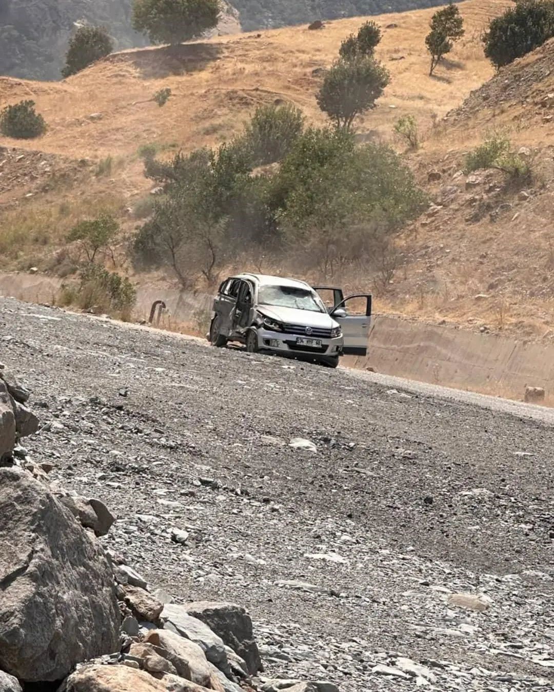 Silopi&rsquo;de servis aracı patlaması: 1 kişi &ouml;ld&uuml;, 8 kişi yaralandı 