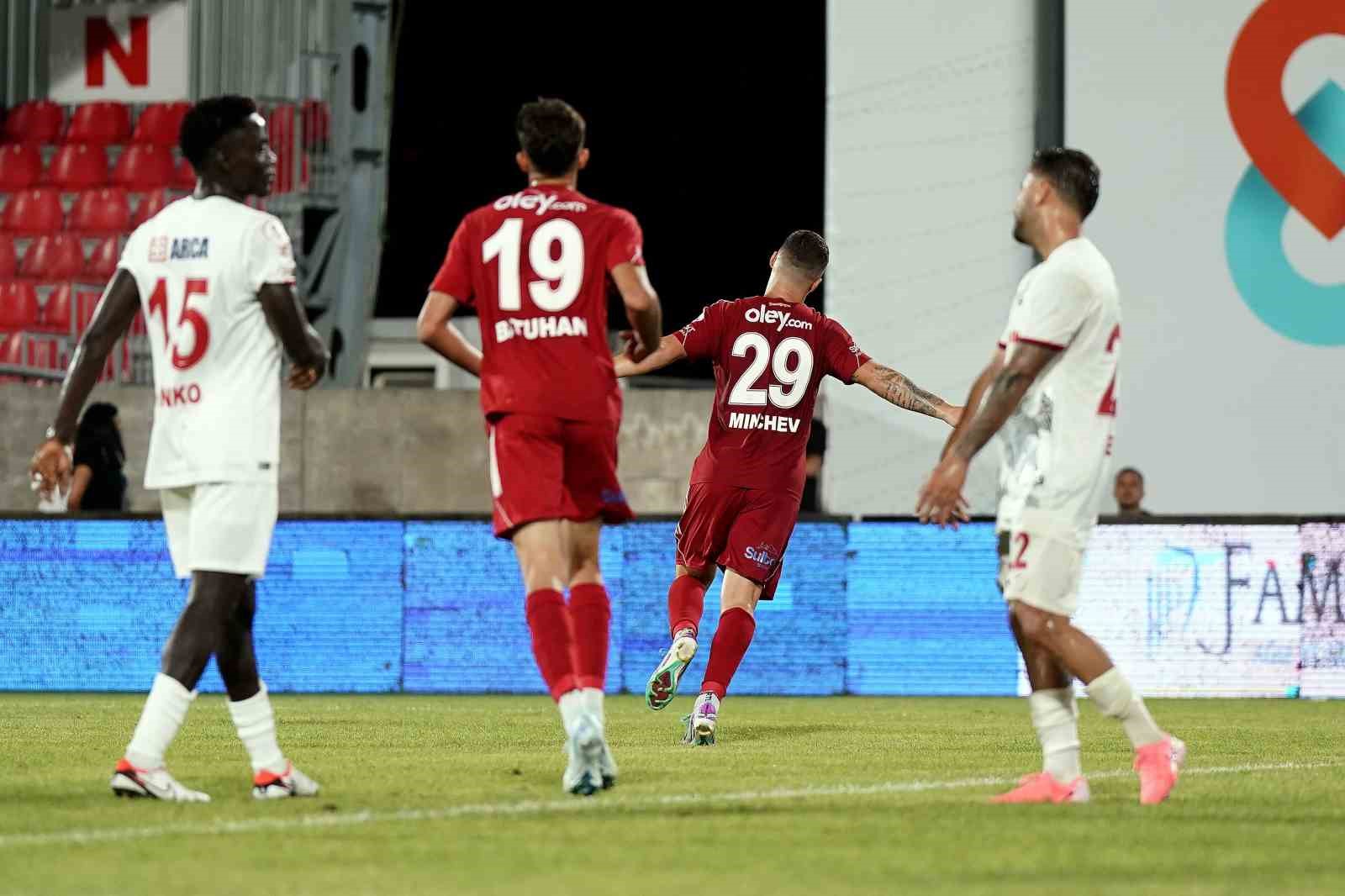 Trendyol 1. Lig: Ümraniyespor: 3 - Çorum FK: 0
