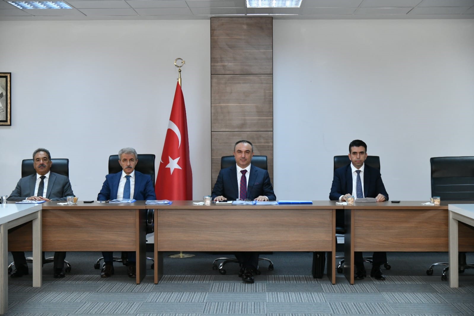 Eğitim yatırımları toplantısı &Ccedil;orlu&rsquo;da d&uuml;zenlendi
