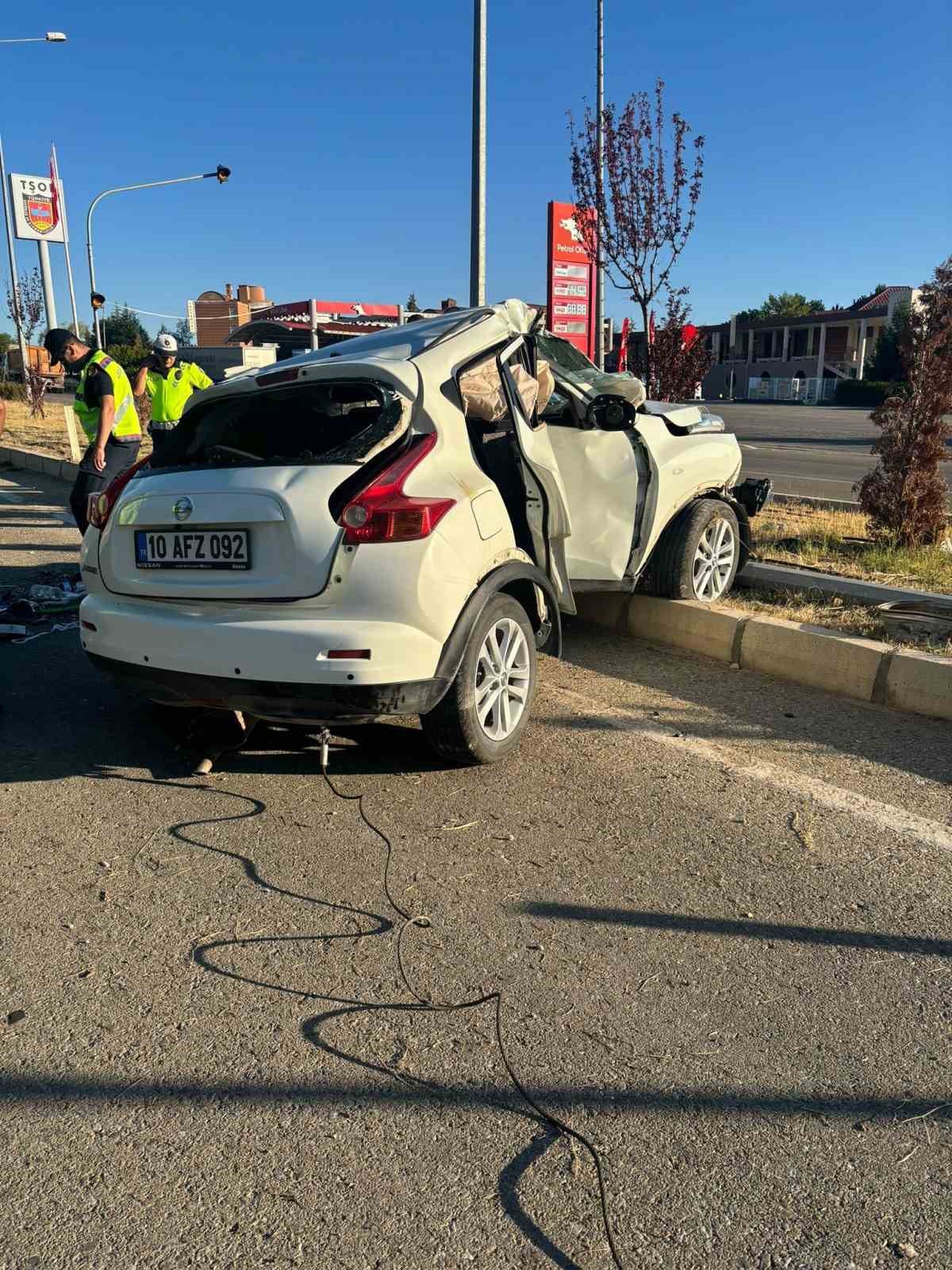 Jeep takla attı: 2 yaralı
