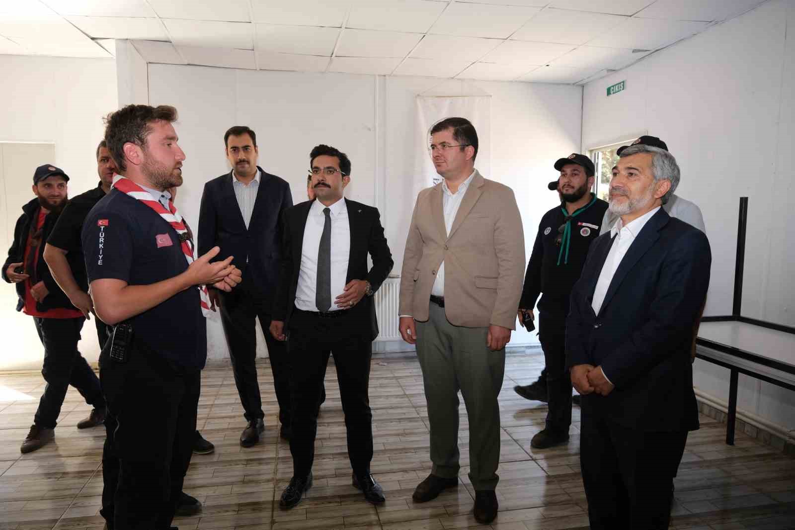 Diyanet İzcilik B&ouml;lge Kampı ve Liderlik Eğitim Kursu Erzincan&rsquo;da devam ediyor
