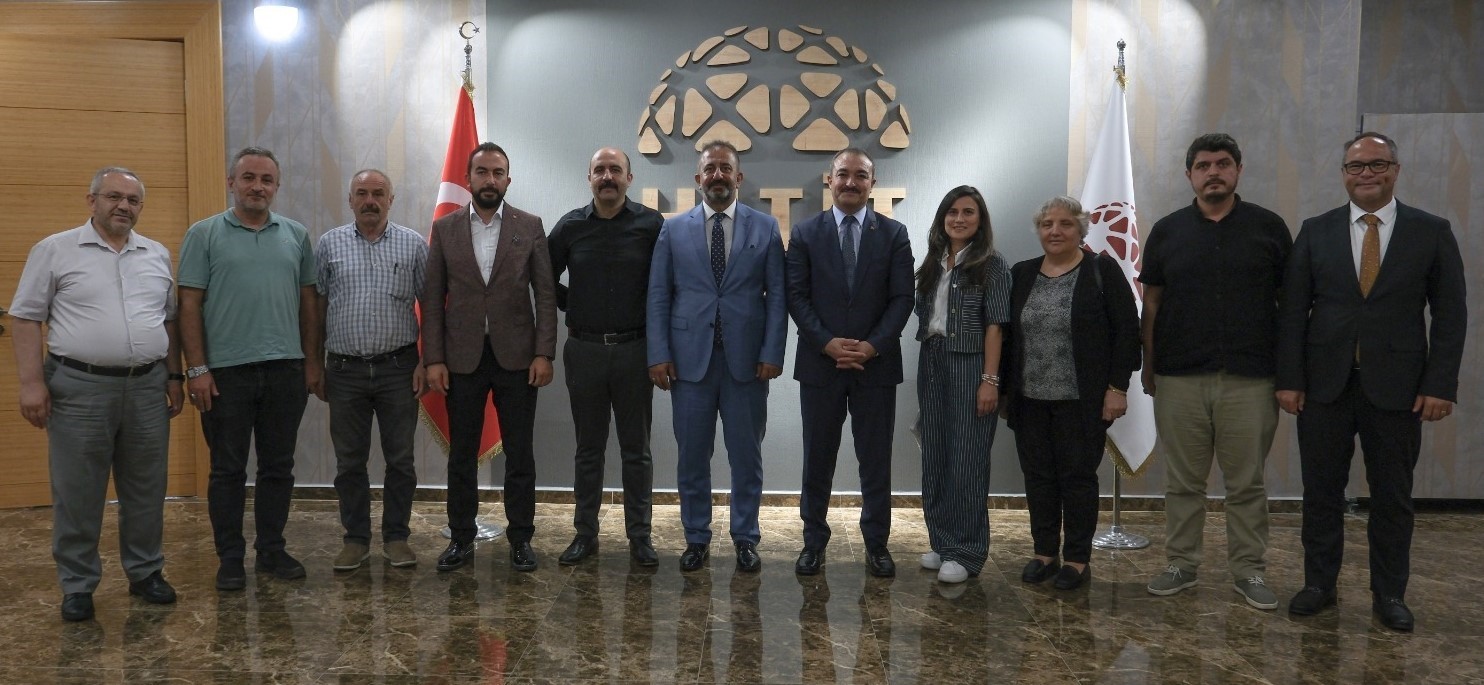 Kent Konseyi Yürütme Kurulundan Rektör Öztürk’e ziyaret