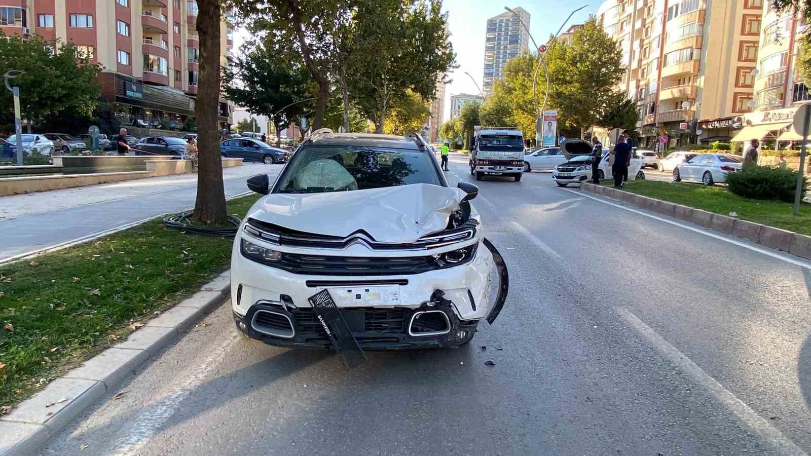 Elazığ’da trafik kazası: 2 yaralı