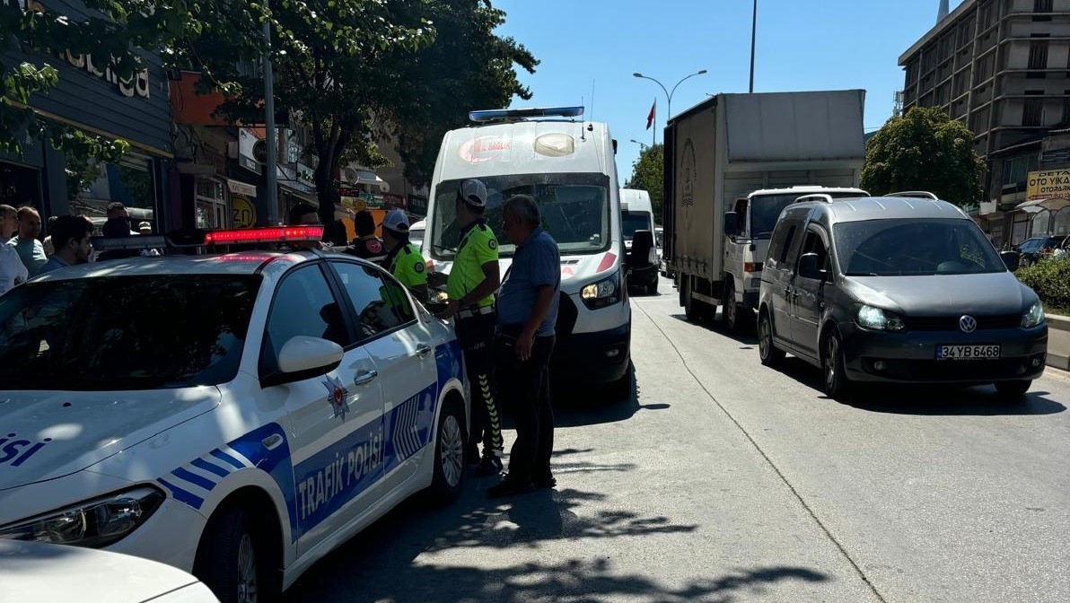 Bilecik&rsquo;te 5 aracın karıştığı zincirleme trafik kazasında 1 kişi yaralandı
