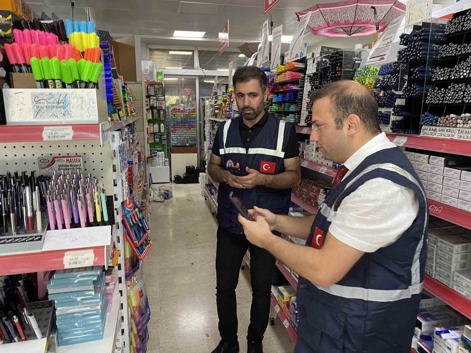 İSTO&Ccedil;&rsquo;ta kırtasiye denetimi, ş&uuml;pheli &uuml;r&uuml;nlerden numune alındı
