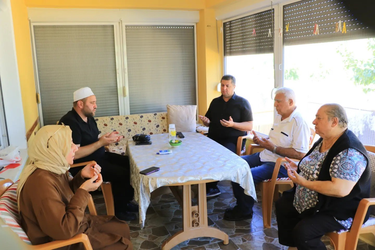 T&uuml;rkiye&rsquo;nin ilk ter&ouml;r şehidinin ailesi yalnız bırakılmadı
