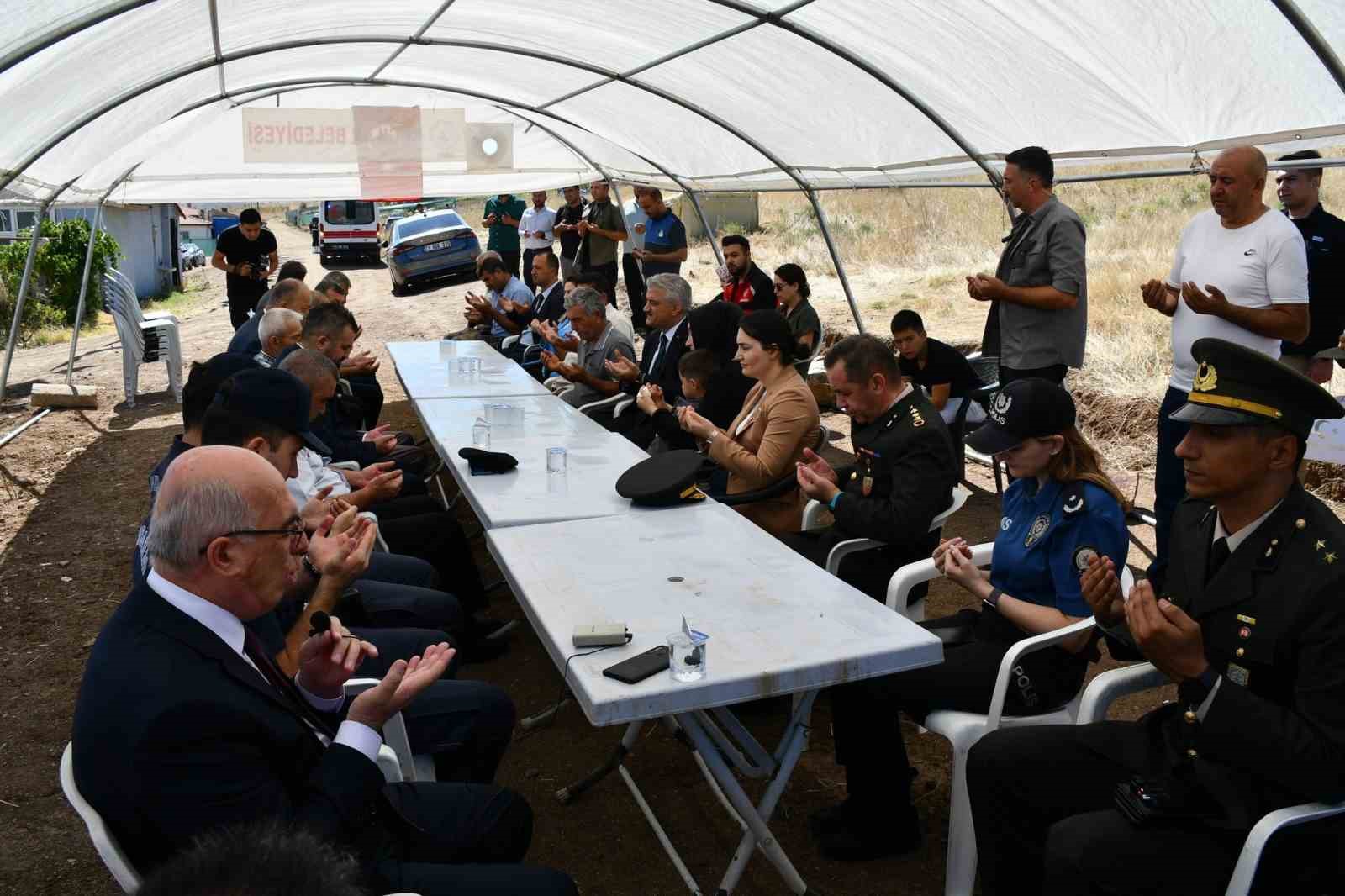 Şehit Karako&ccedil;&rsquo;un ailesine şehadet belgesi verildi
