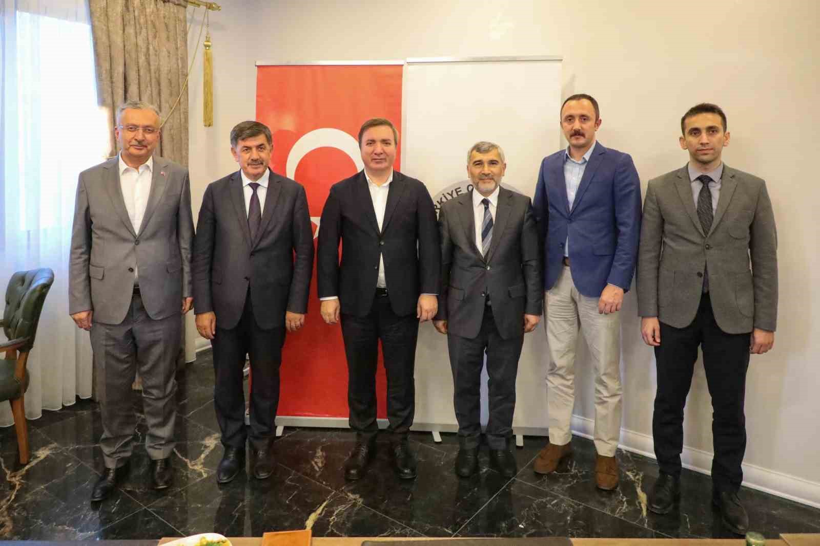 Tayini &ccedil;ıkan İl M&uuml;ft&uuml;s&uuml; G&uuml;l&rsquo;e veda edildi
