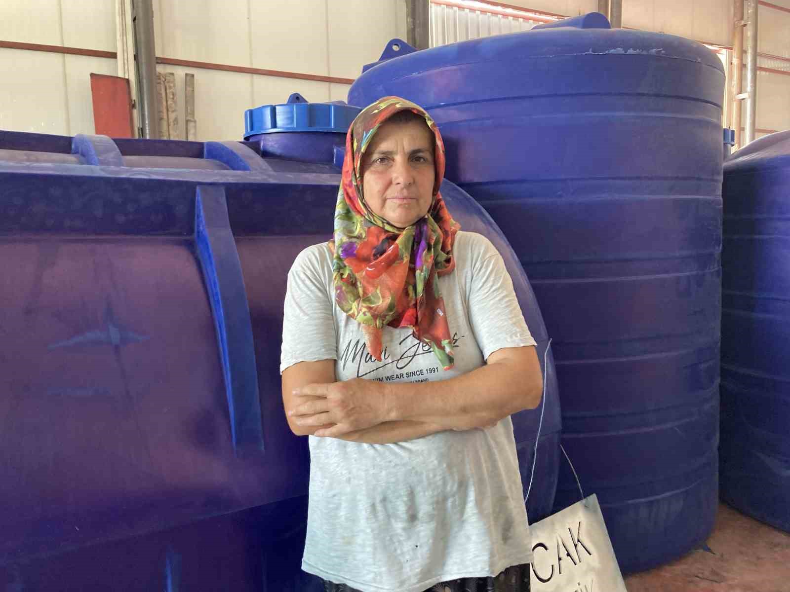 Komşularının şikayeti su tankı fabrikası a&ccedil;tırdı
