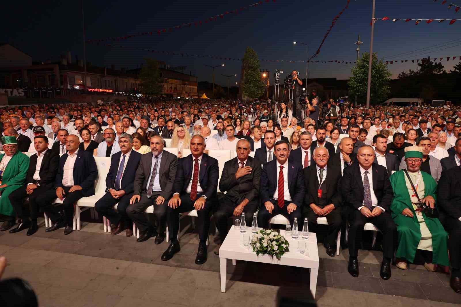 Başkan Arı Hacı Bektaş Veli’yi anma etkinliklerine katıldı