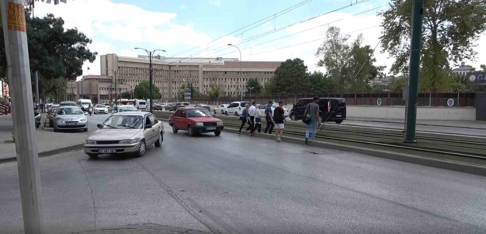 Suriye&rsquo;de yaşanan 5.2&rsquo;lik deprem Gaziantep&rsquo;te de hissedildi
