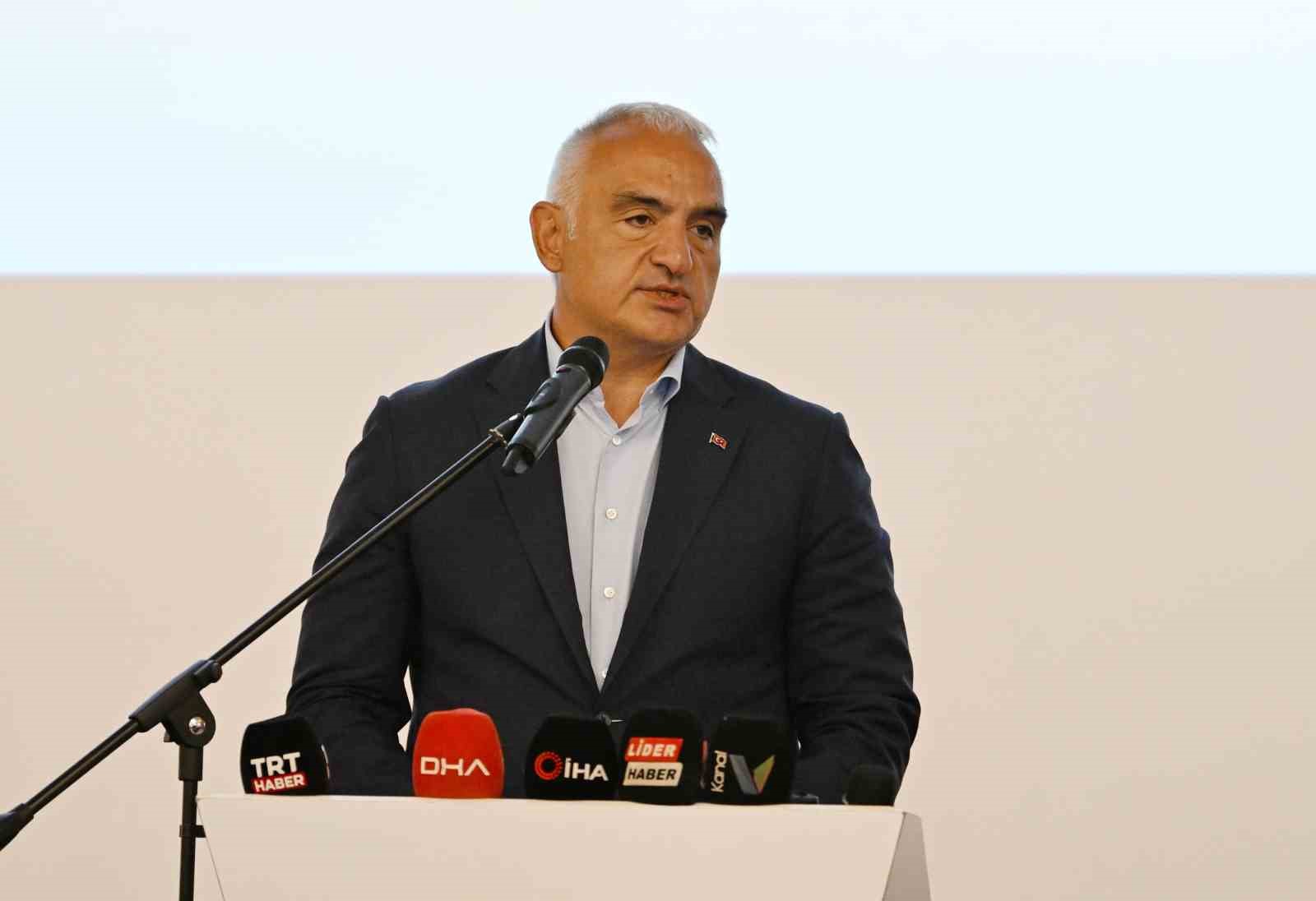 K&uuml;lt&uuml;r ve Turizm Bakanı Ersoy: "Yeni Antalya Arkeoloji M&uuml;zesi inşaatına yakında başlıyoruz"
