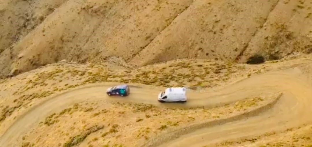 K&ouml;peğin ısırdığı &ccedil;ocuk hastaneye kaldırıldı
