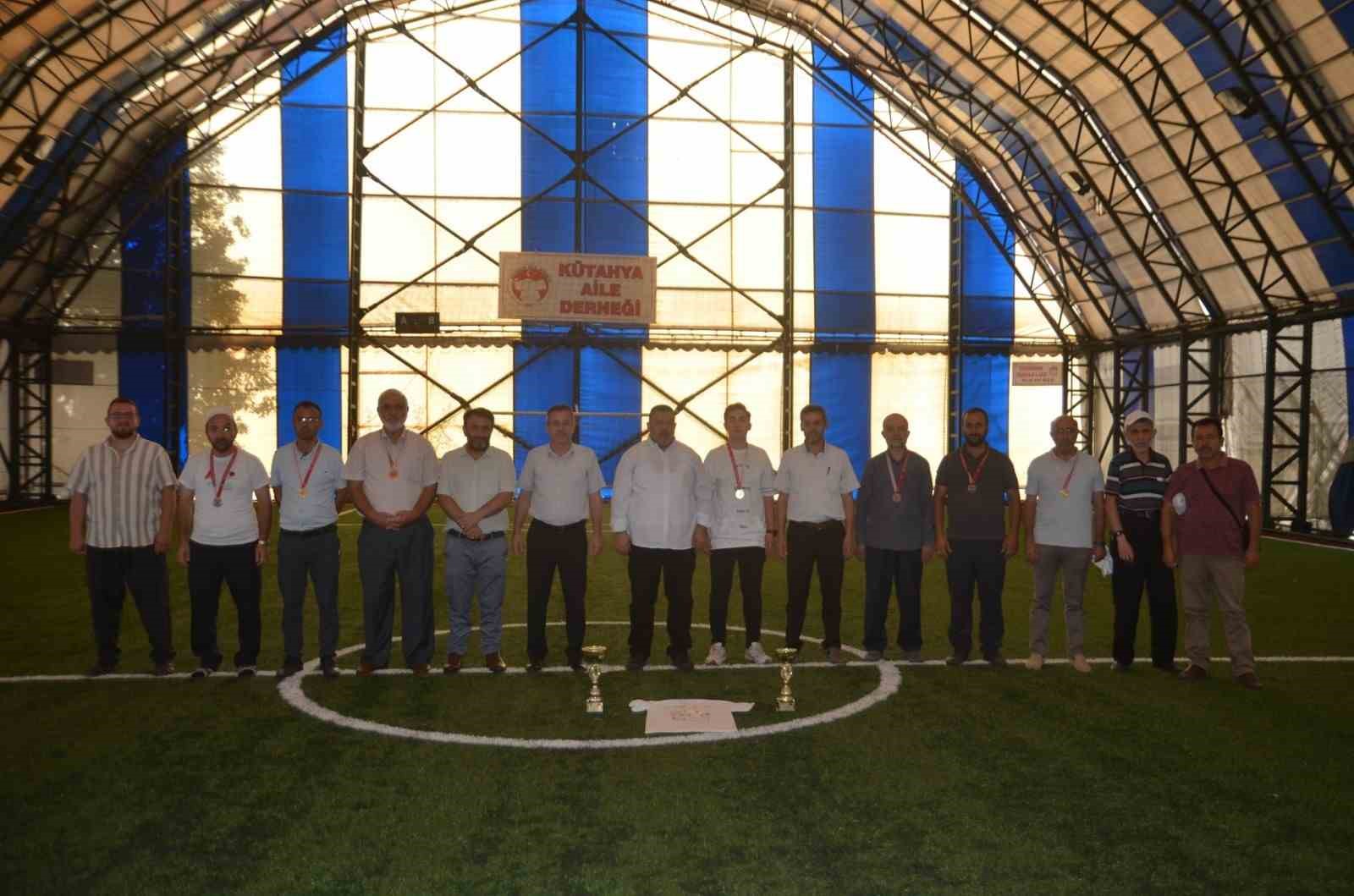 K&uuml;tahya&rsquo;da Yaz Kur&rsquo;an Kursları Futbol turnuvası d&uuml;zenlendi
